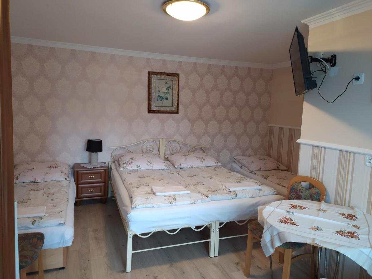 Karolinka Leba Appartement Buitenkant foto