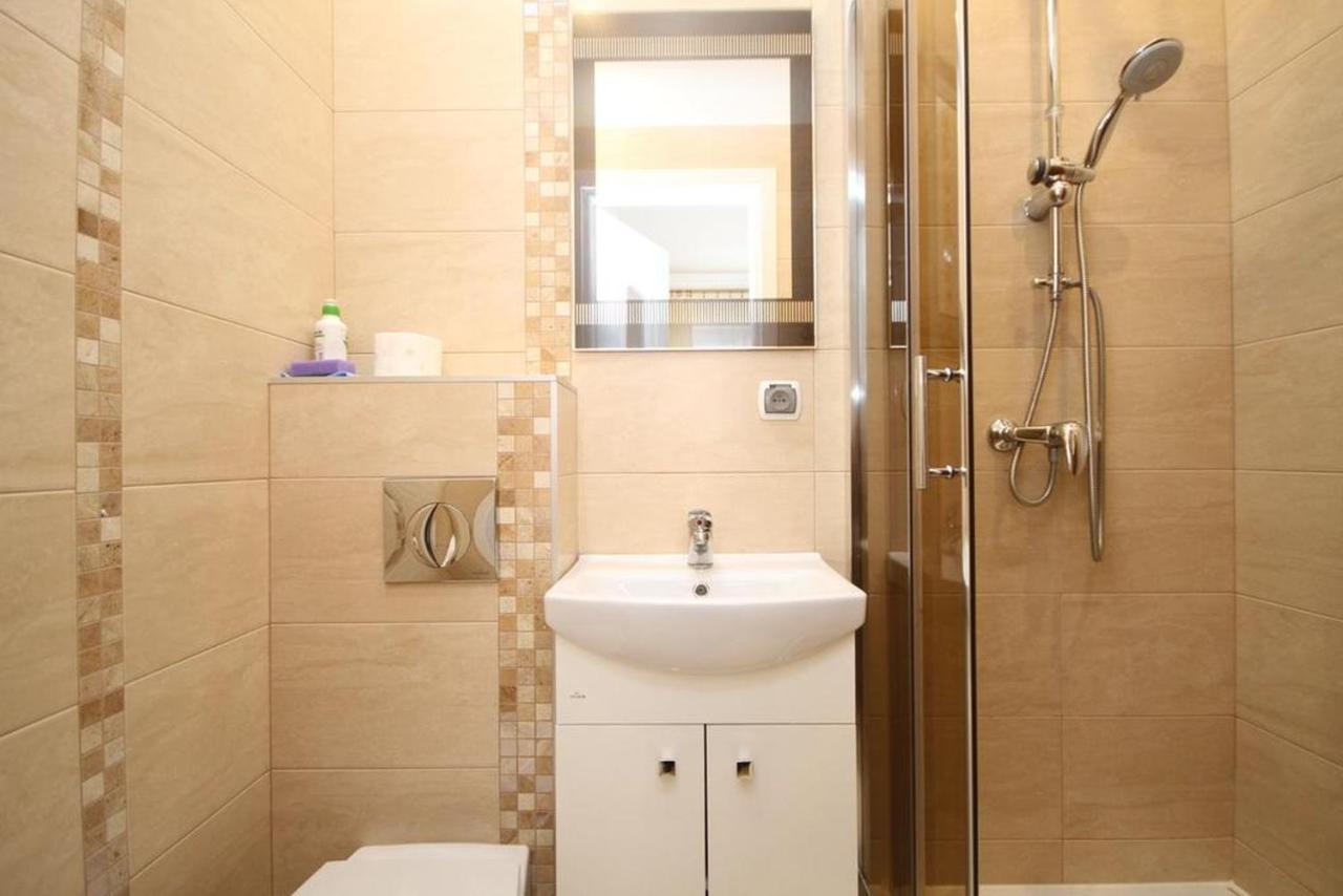 Karolinka Leba Appartement Buitenkant foto