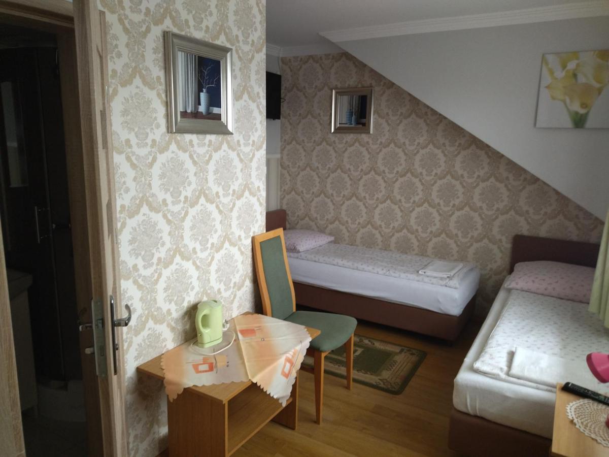 Karolinka Leba Appartement Buitenkant foto