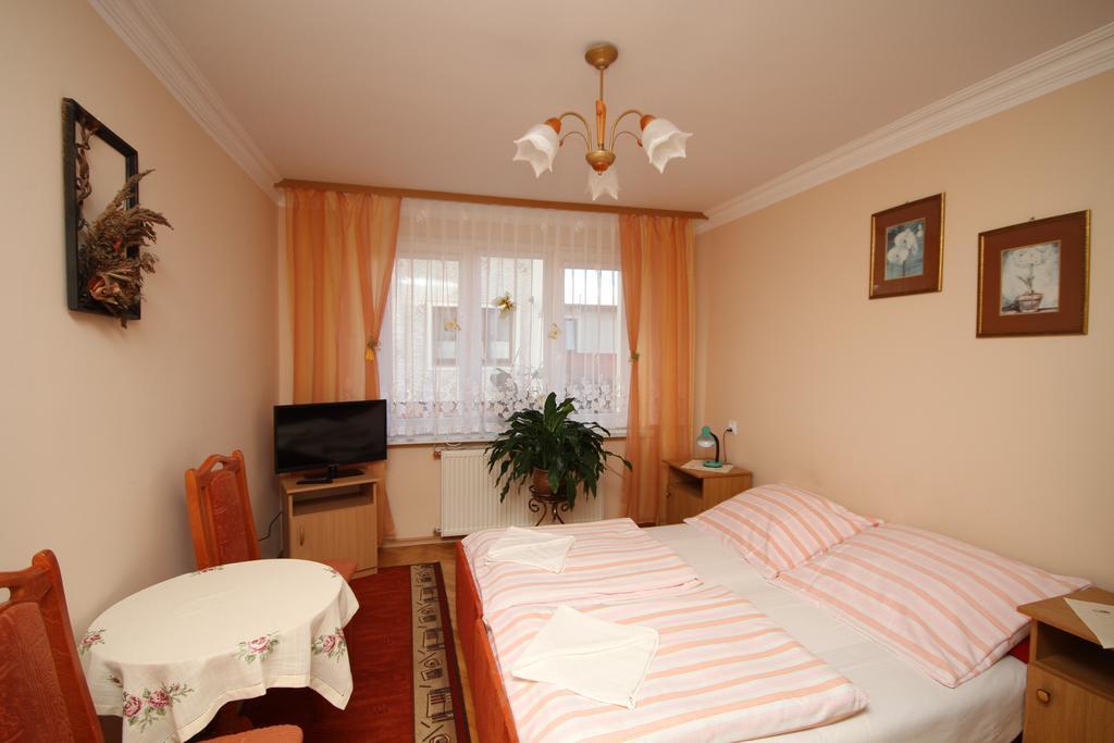 Karolinka Leba Appartement Buitenkant foto